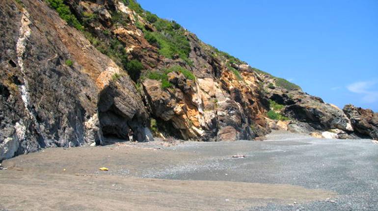 La spiaggia di Punta Bianca